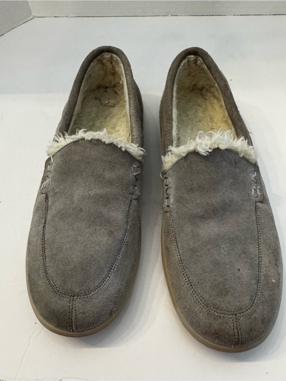 Vionic Lynez Gray Suede Shearling-Lined Women's Slip-On Slippers size 8